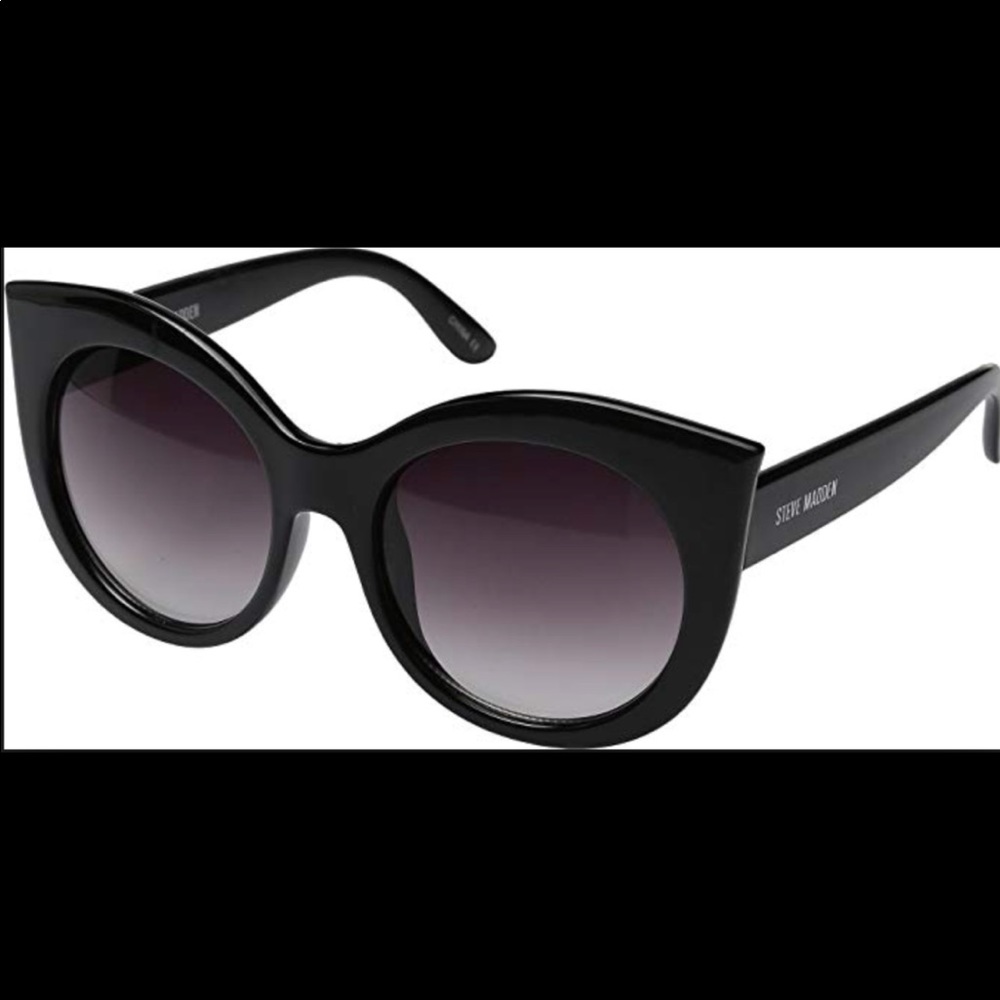 Steve Madden Large Cat Eye sunglasses